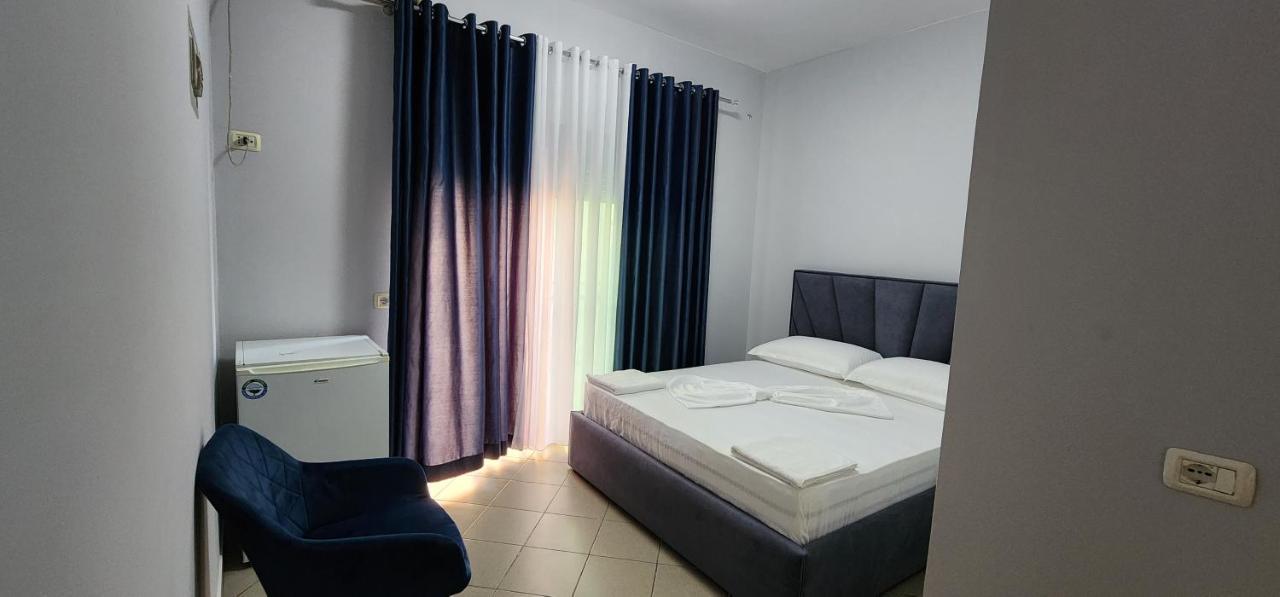Koa Hotel Durres Bagian luar foto